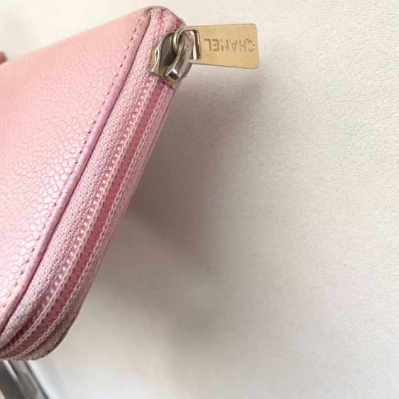 Chanel Pink Caviar with gold tone hardware Double C Zippy Wallet - authentic - Picture 9 of 12